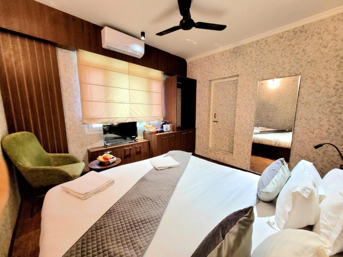 Hotel Green Rooms, Vintage Luxury Near Dal Lake Srīnagar Exteriör bild
