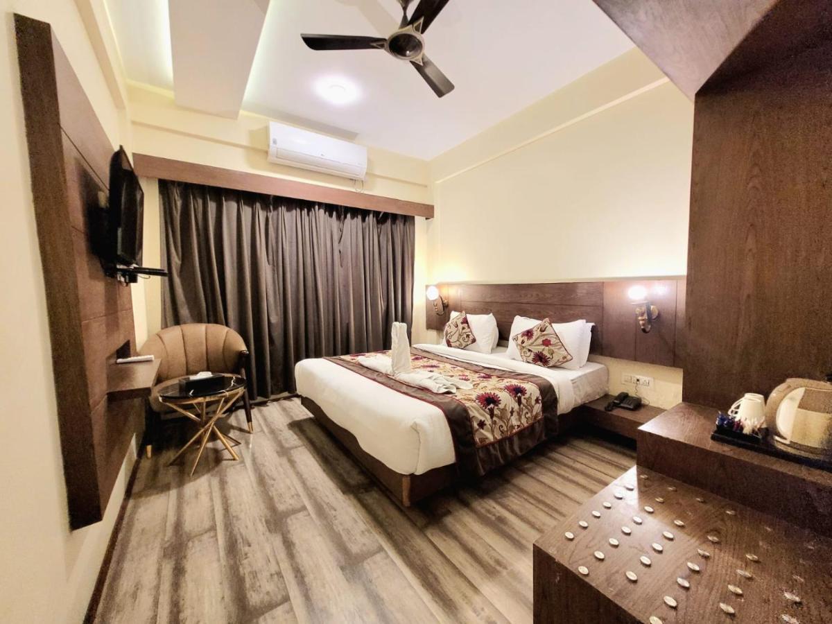 Hotel Green Rooms, Vintage Luxury Near Dal Lake Srīnagar Exteriör bild