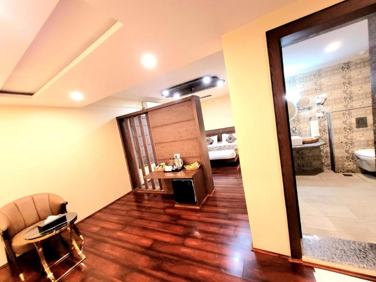 Hotel Green Rooms, Vintage Luxury Near Dal Lake Srīnagar Exteriör bild