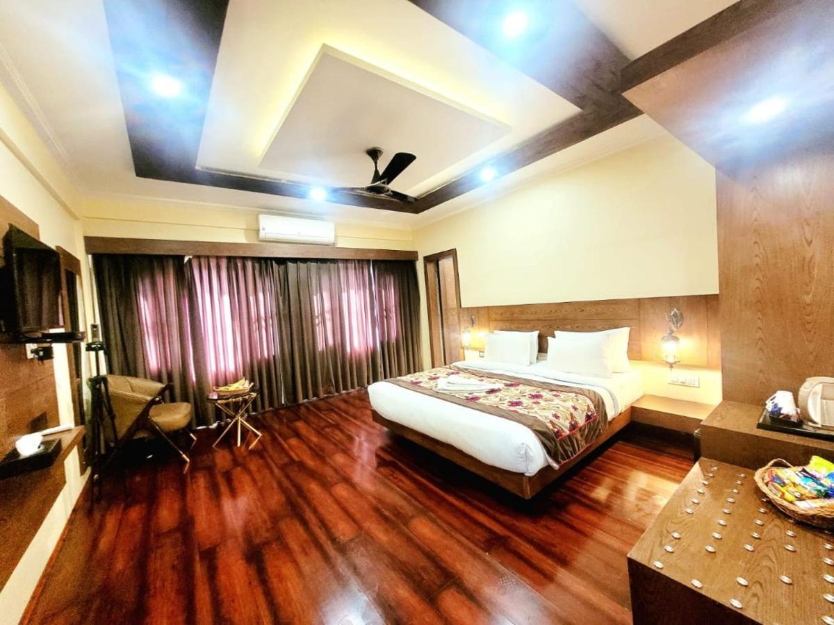 Hotel Green Rooms, Vintage Luxury Near Dal Lake Srīnagar Exteriör bild