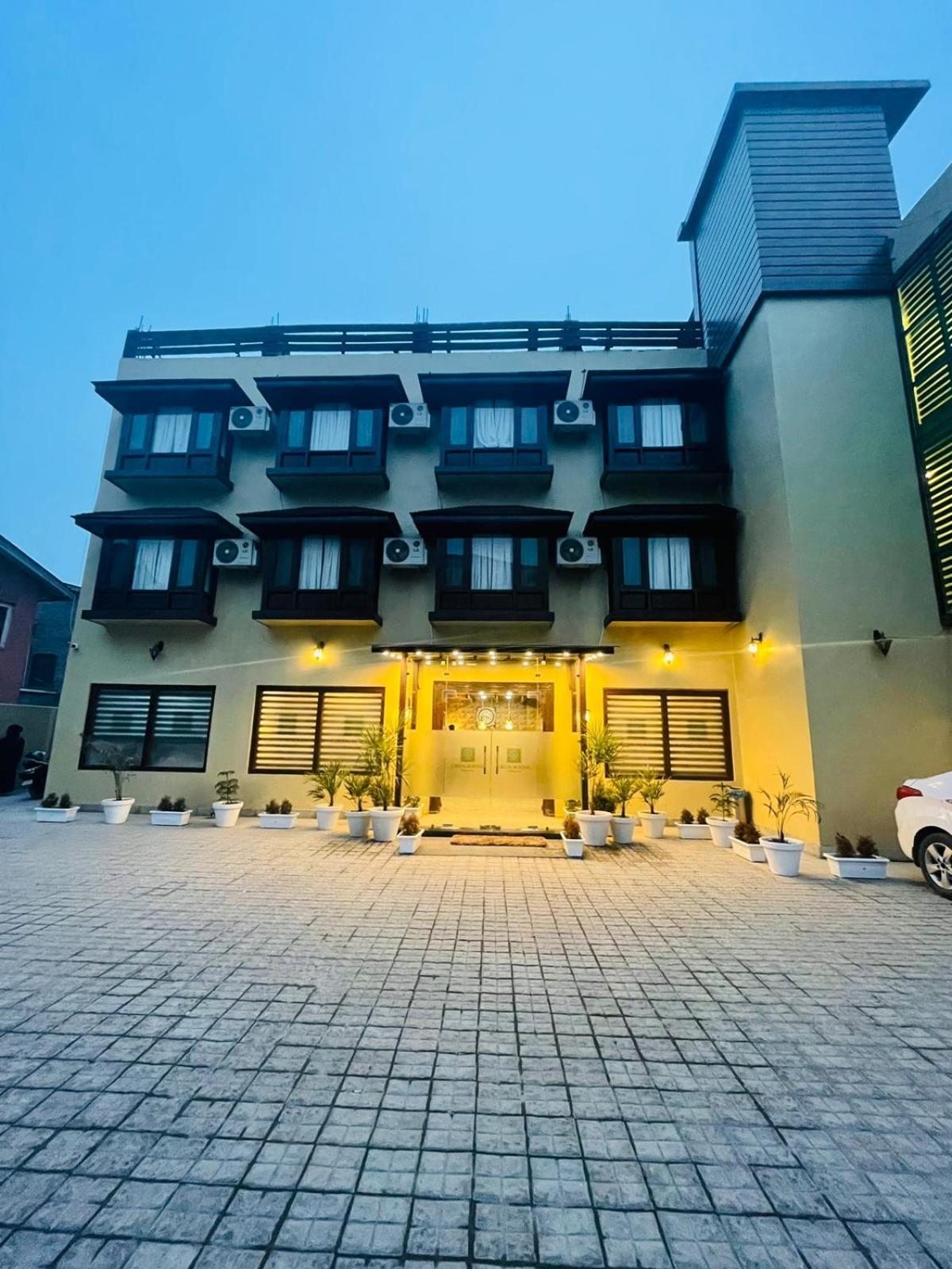 Hotel Green Rooms, Vintage Luxury Near Dal Lake Srīnagar Exteriör bild