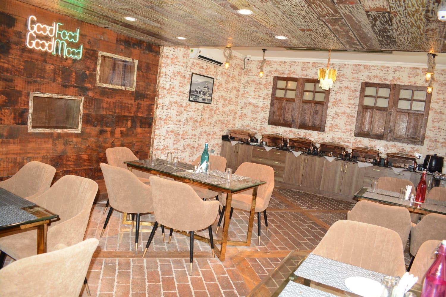 Hotel Green Rooms, Vintage Luxury Near Dal Lake Srīnagar Exteriör bild